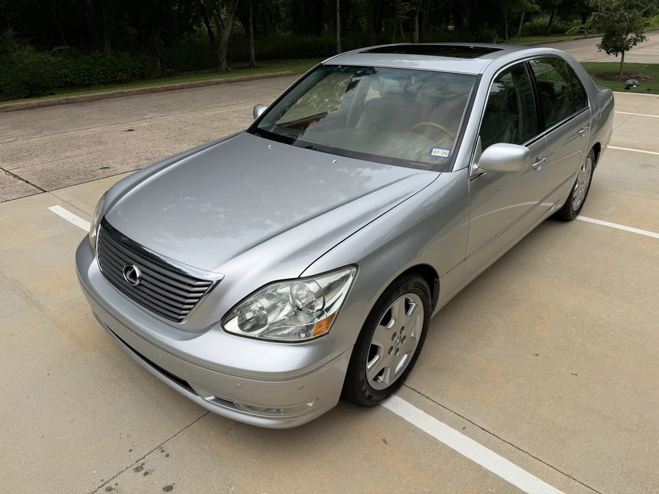 2004 Lexus LS 3rd Gen - Image 4 of 31