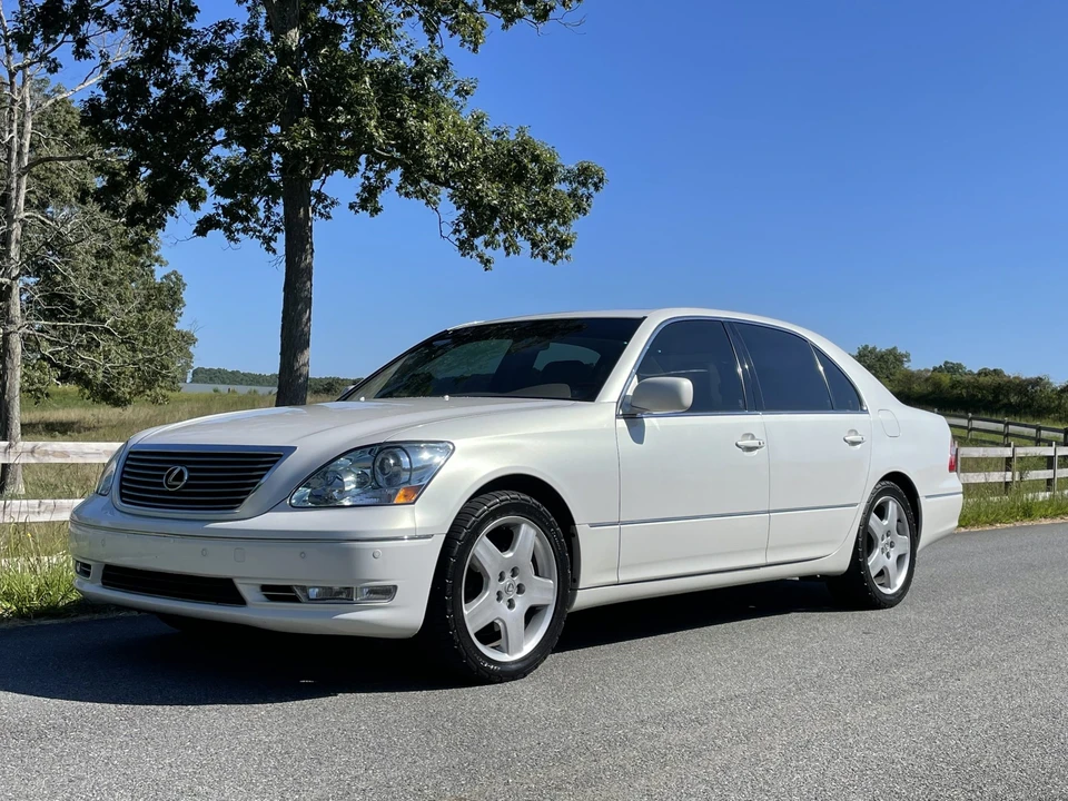 2004 Lexus LS 3rd Gen - Image 3 of 31
