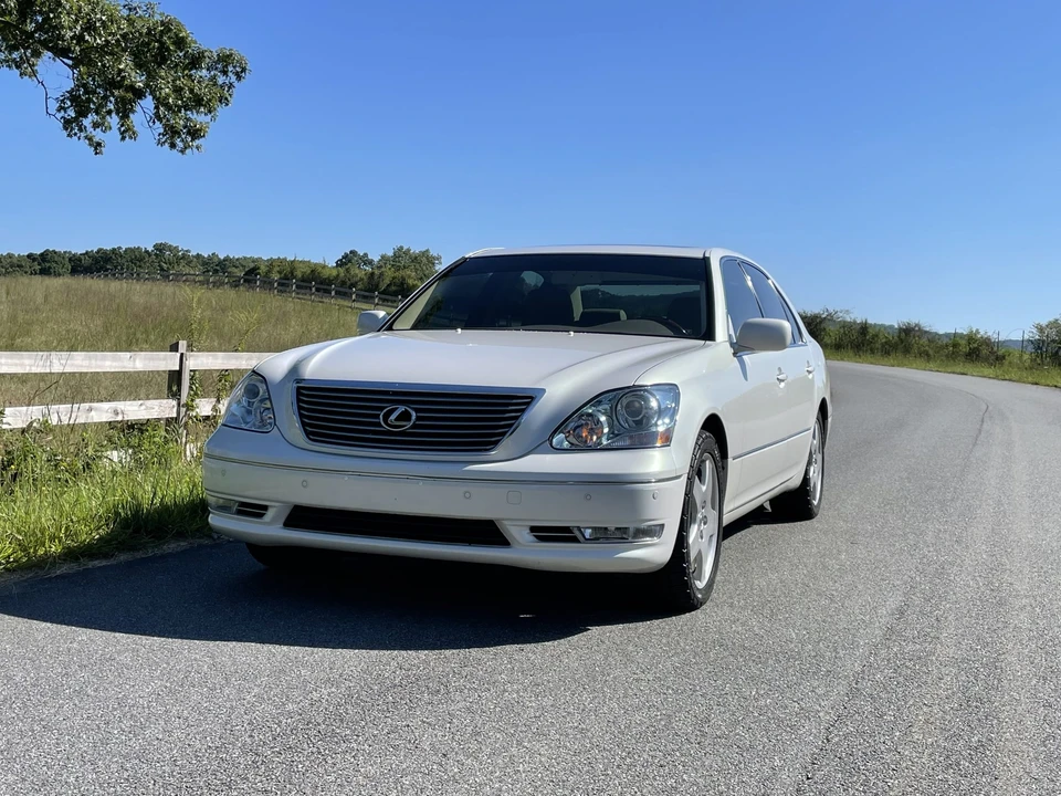 2004 Lexus LS 3rd Gen - Image 4 of 31