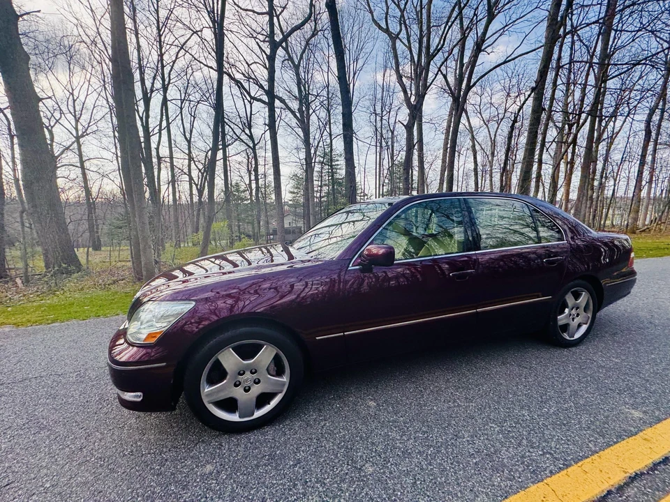 2004 Lexus LS 3rd Gen - Image 20 of 31