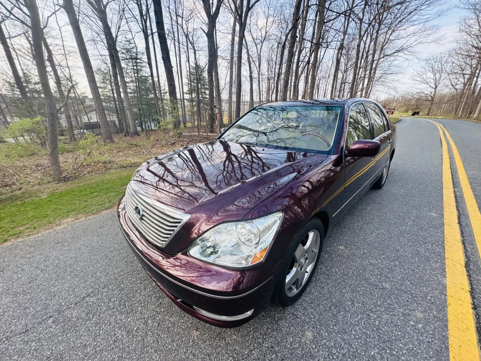 2004 Lexus LS 3rd Gen - Image 17 of 31