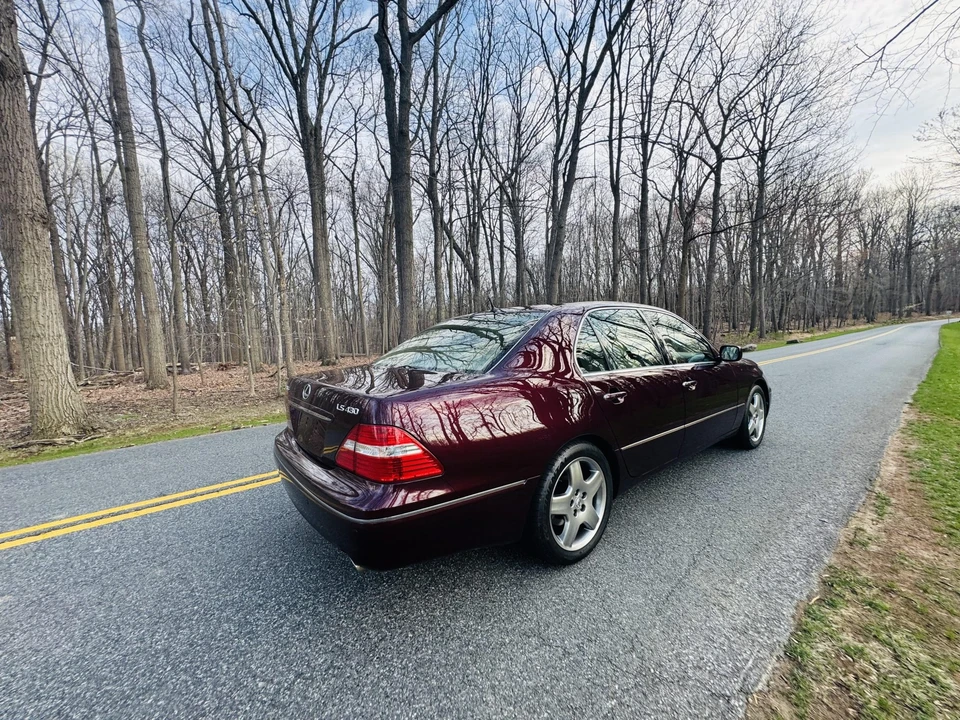 2004 Lexus LS 3rd Gen - Image 30 of 31