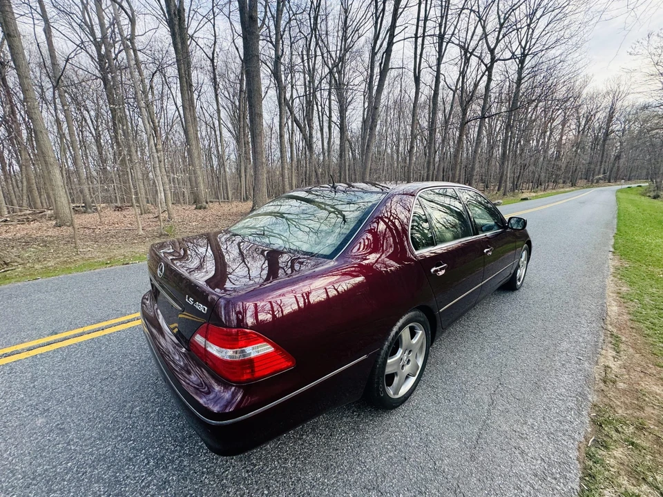 2004 Lexus LS 3rd Gen - Image 28 of 31