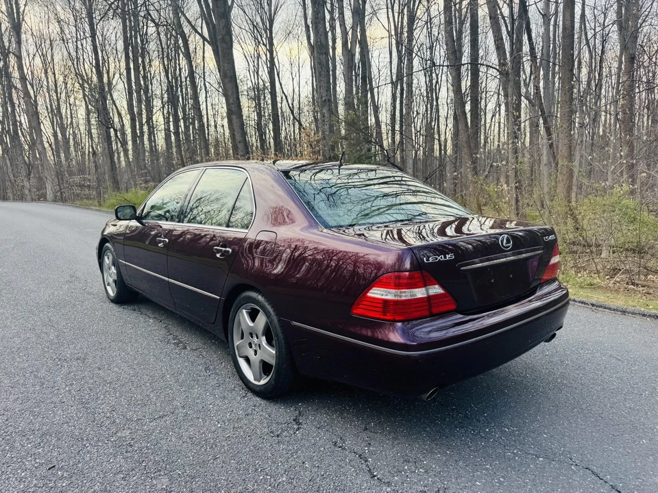 2004 Lexus LS 3rd Gen - Image 8 of 31
