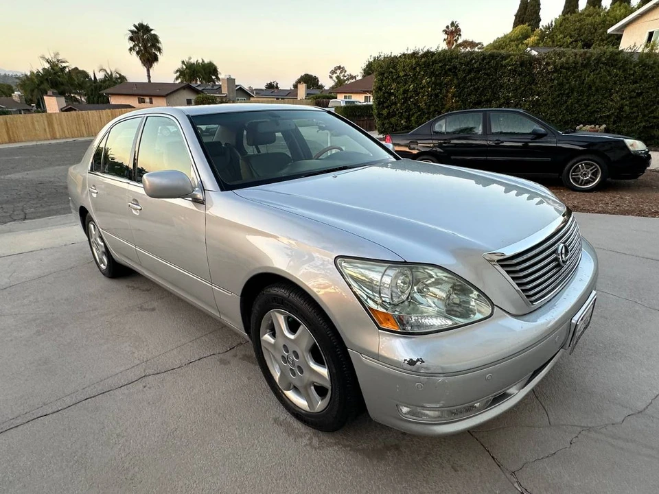 2004 Lexus LS 3rd Gen - Image 9 of 20