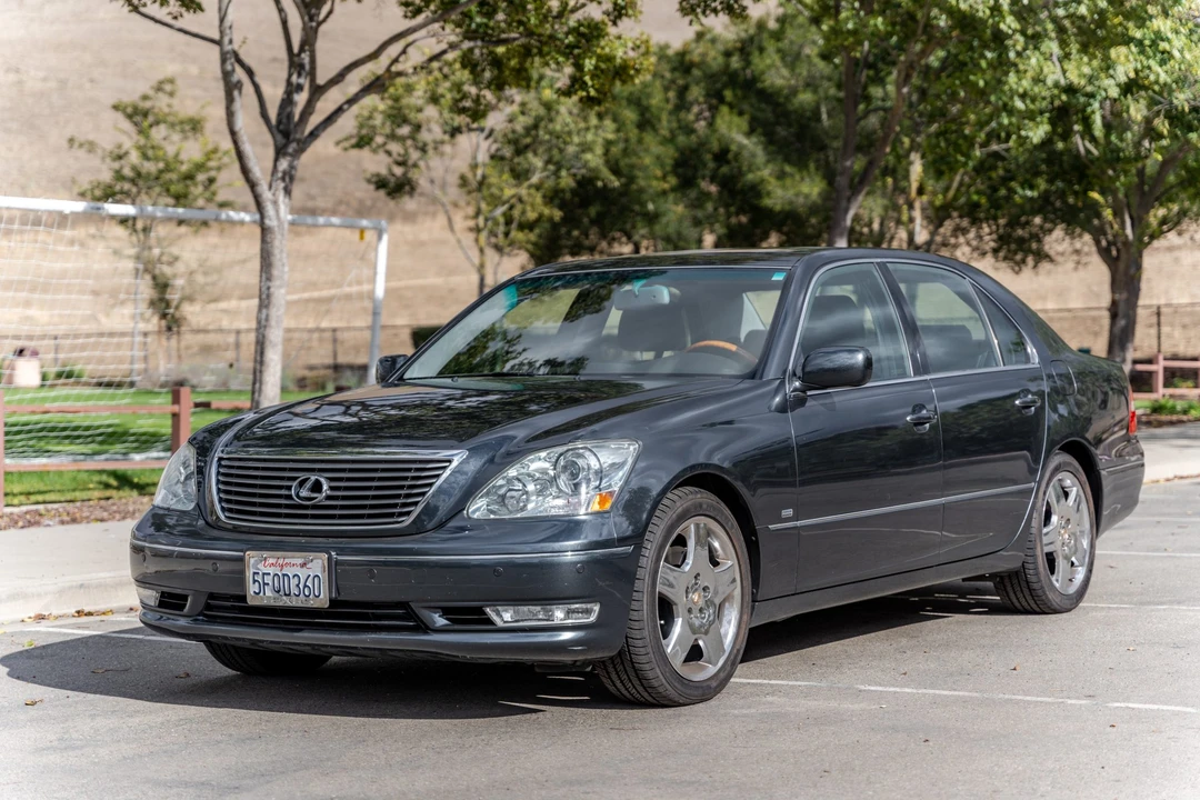2004 Lexus LS 3rd Gen - Image 7 of 31