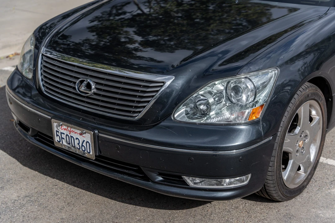2004 Lexus LS 3rd Gen - Image 27 of 31