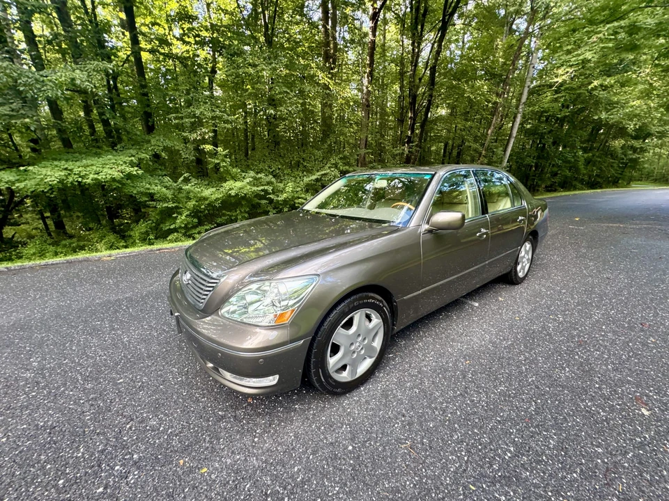2004 Lexus LS 3rd Gen - Image 3 of 31