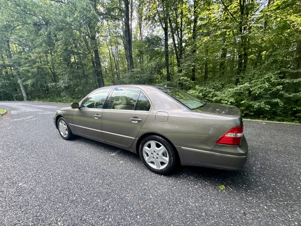 2004 Lexus LS 3rd Gen - Image 31 of 31