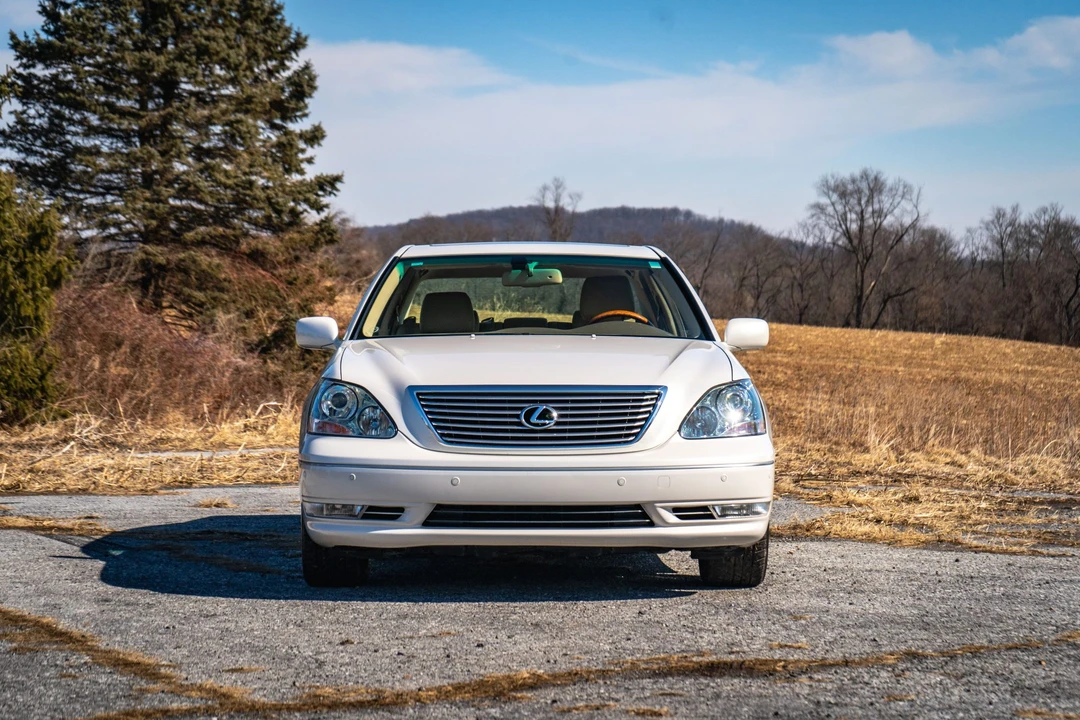 2004 Lexus LS 3rd Gen - Image 3 of 31
