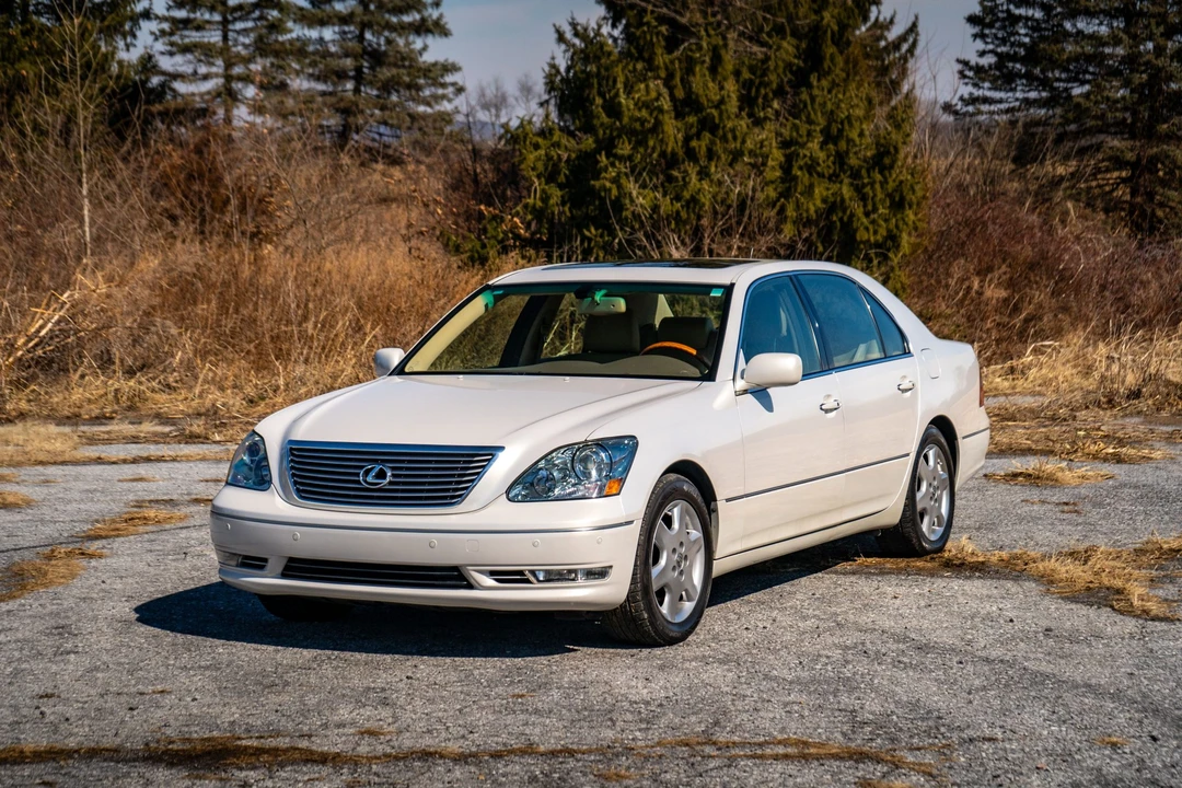 2004 Lexus LS 3rd Gen - Image 7 of 31