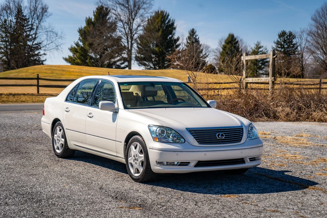 2004 Lexus LS 3rd Gen - Image 29 of 31