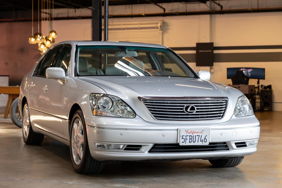 2004 Lexus LS 3rd Gen - Image 6 of 31