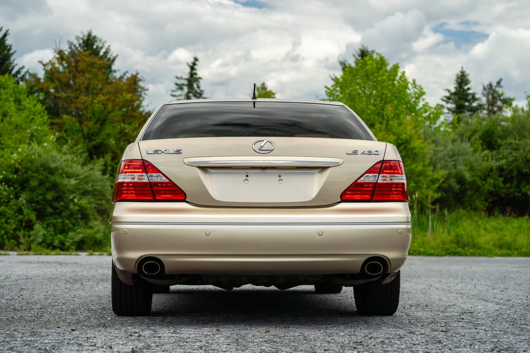 2004 Lexus LS 3rd Gen - Image 31 of 31
