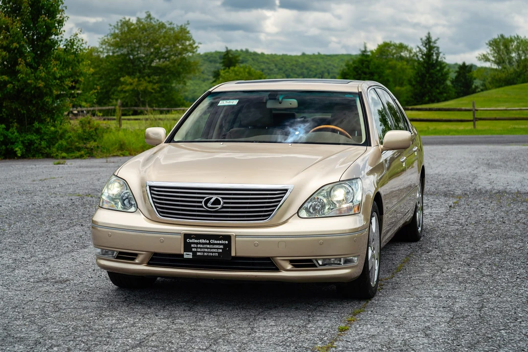 2004 Lexus LS 3rd Gen - Image 2 of 31