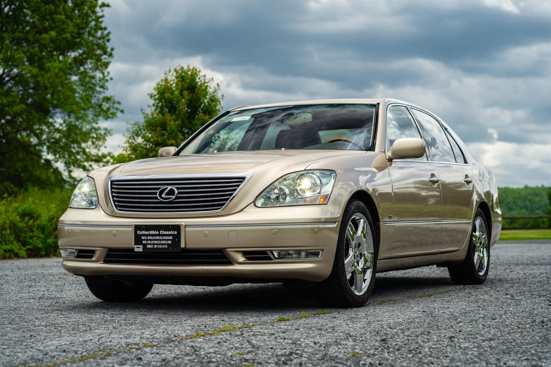 2004 Lexus LS 3rd Gen - Image 5 of 31