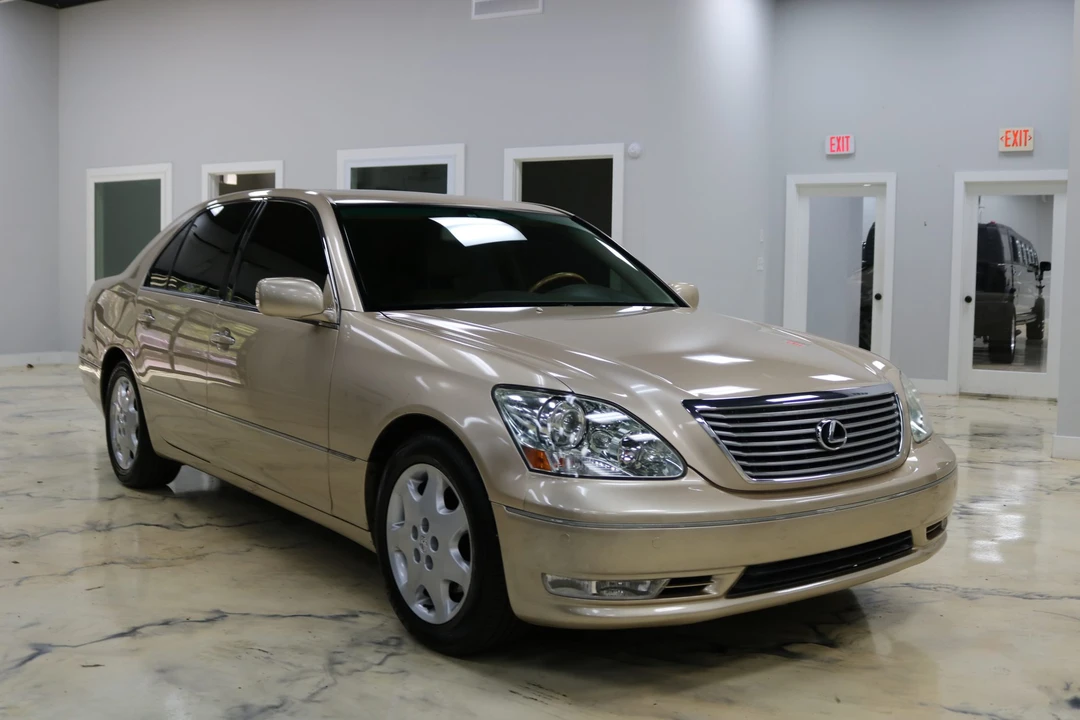 2004 Lexus LS 3rd Gen - Image 10 of 31