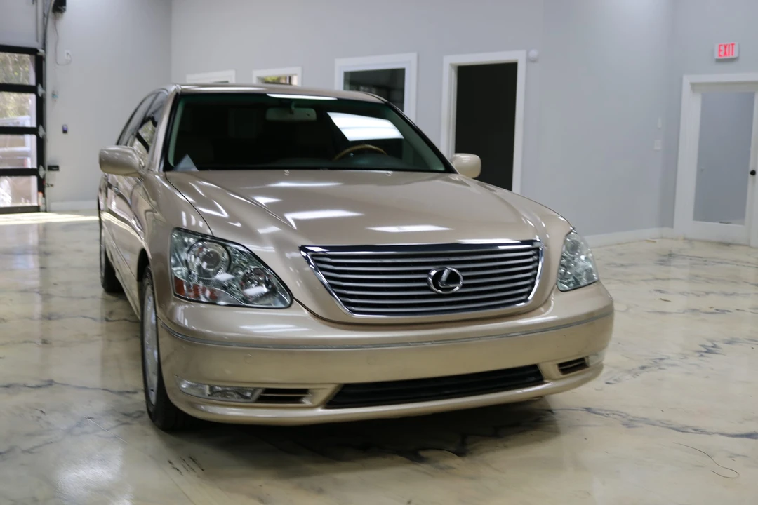 2004 Lexus LS 3rd Gen - Image 12 of 31