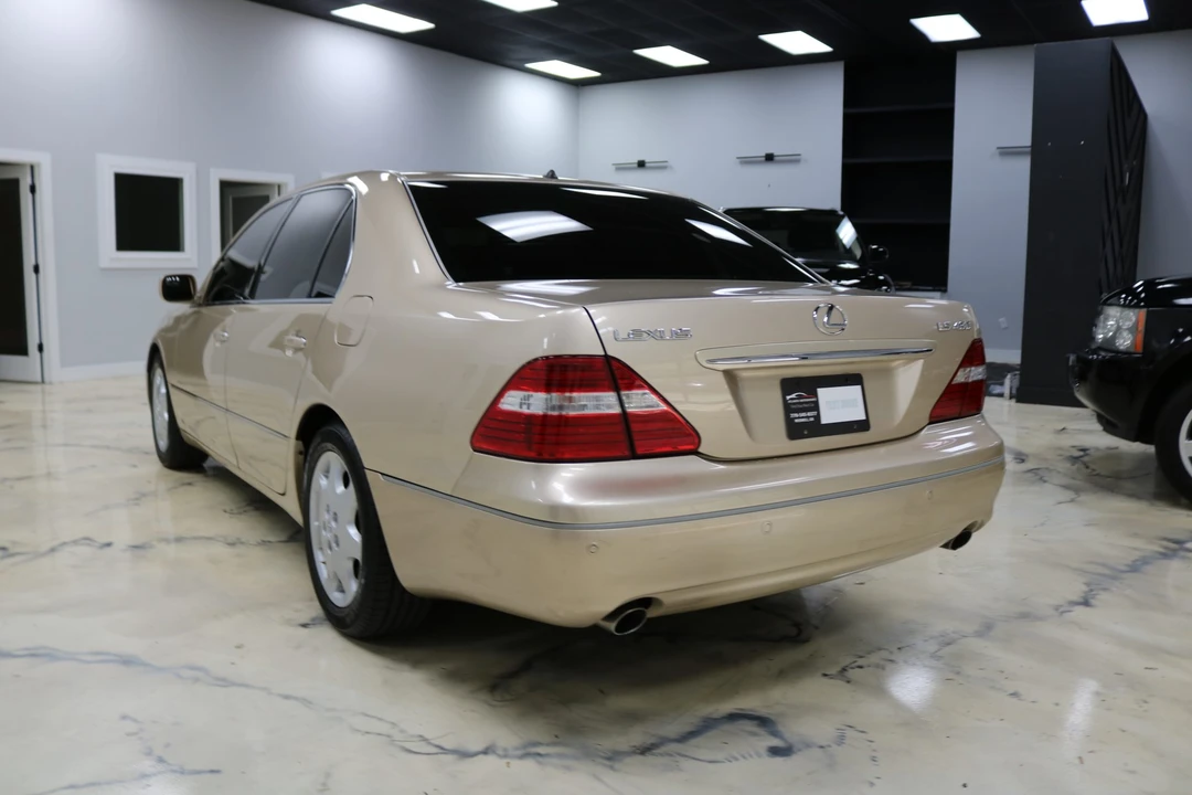 2004 Lexus LS 3rd Gen - Image 5 of 31