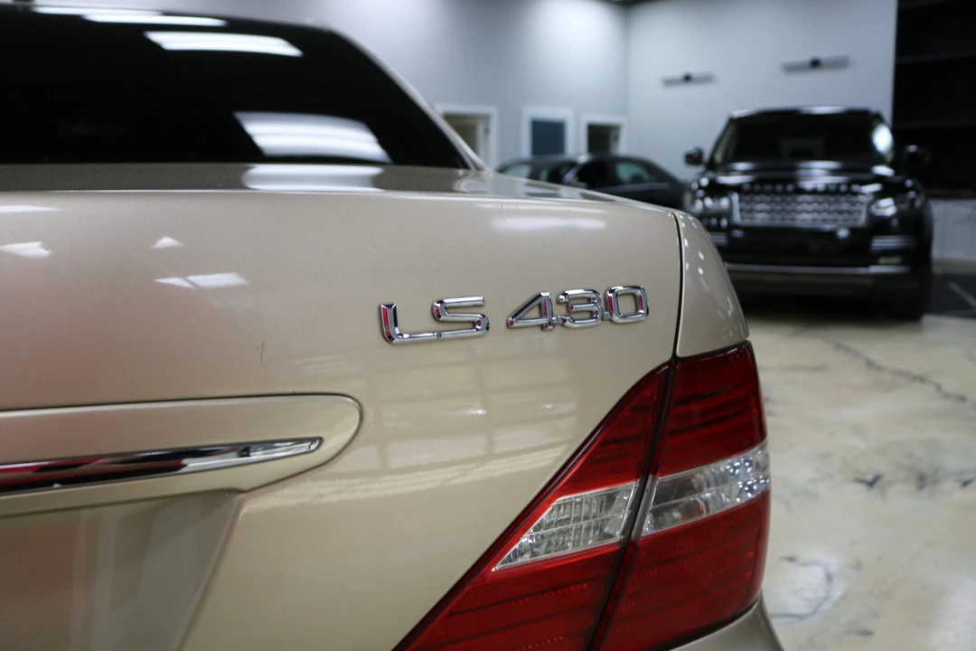 2004 Lexus LS 3rd Gen - Image 24 of 31