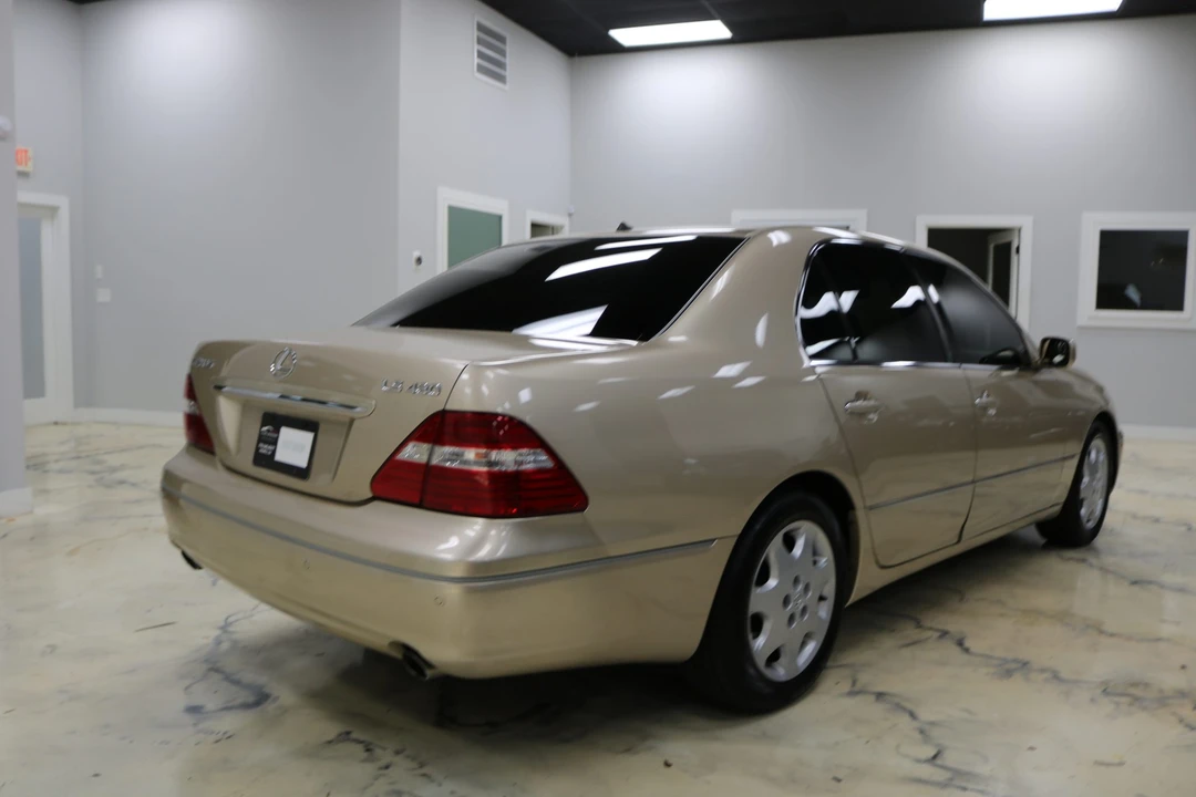 2004 Lexus LS 3rd Gen - Image 8 of 31