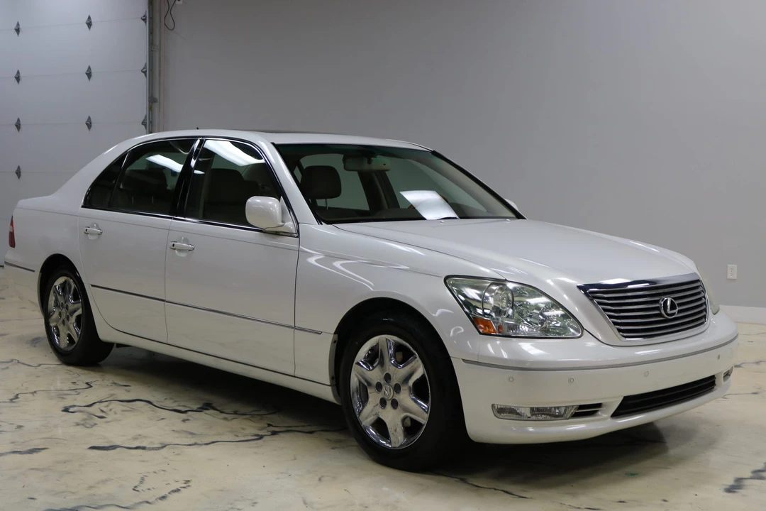 2004 Lexus LS 3rd Gen - Image 10 of 31