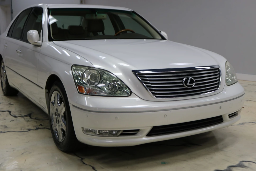 2004 Lexus LS 3rd Gen - Image 5 of 31