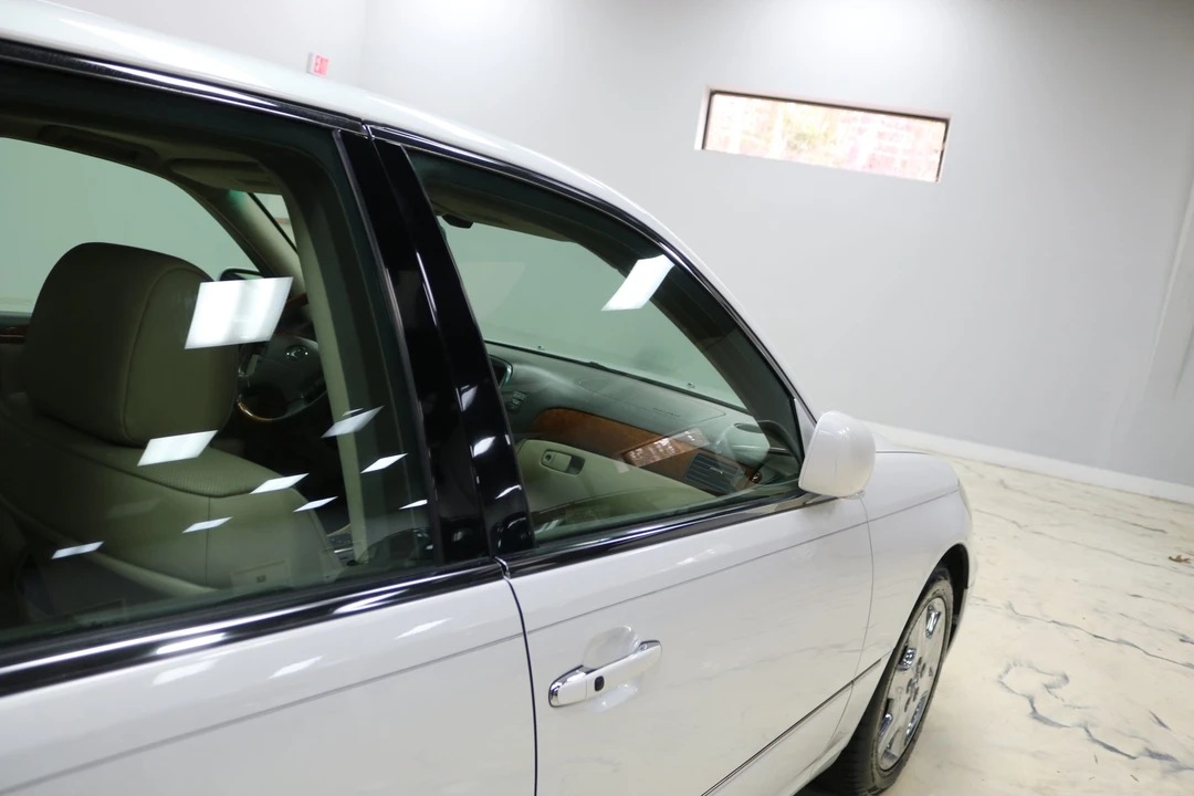 2004 Lexus LS 3rd Gen - Image 31 of 31