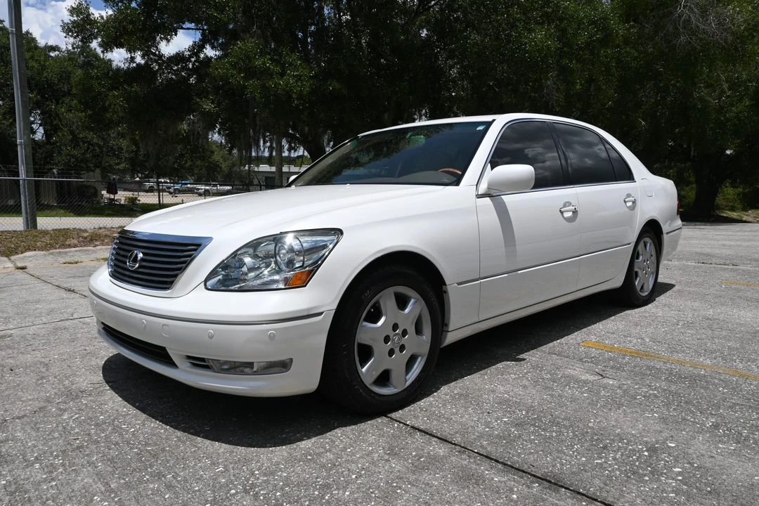 2004 Lexus LS 3rd Gen - Image 2 of 31