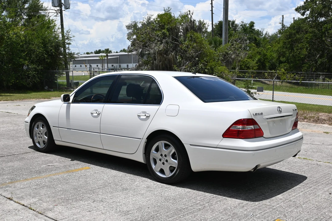 2004 Lexus LS 3rd Gen - Image 6 of 31