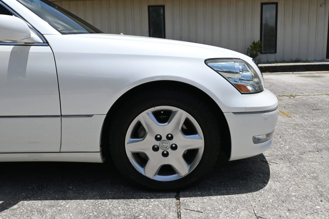 2004 Lexus LS 3rd Gen - Image 24 of 31