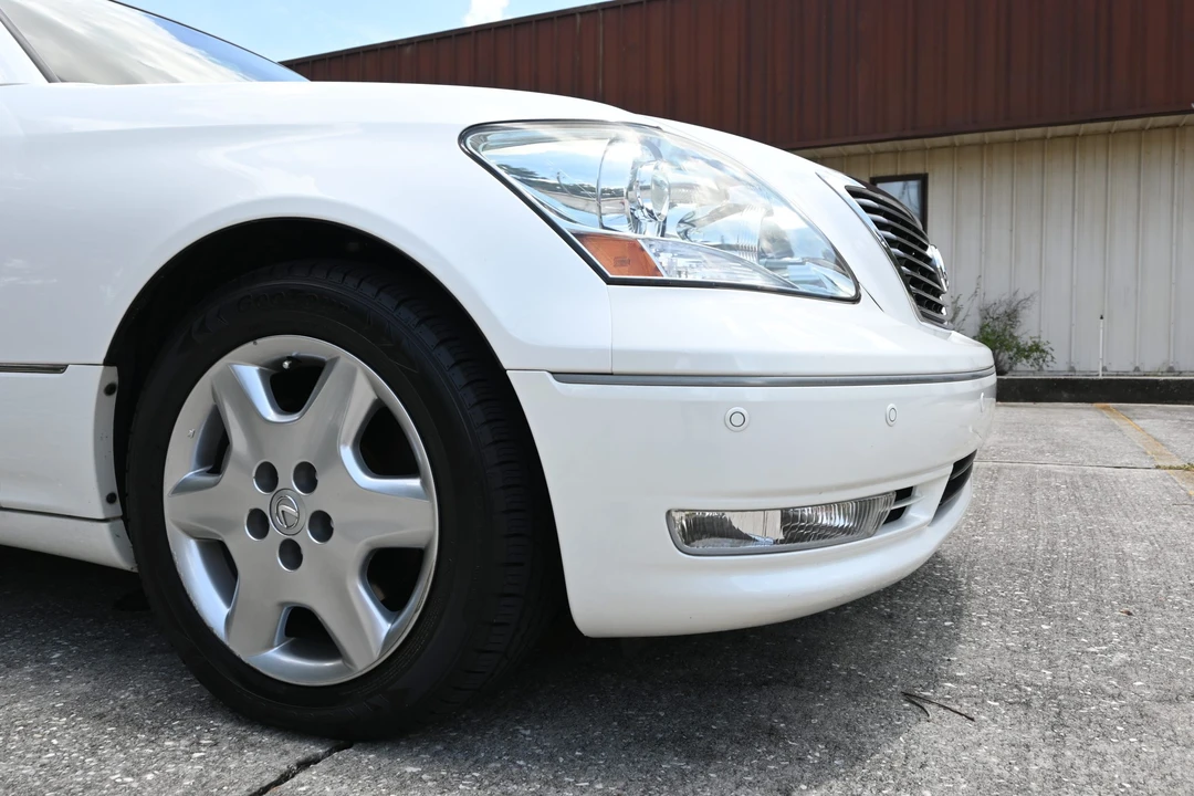 2004 Lexus LS 3rd Gen - Image 27 of 31