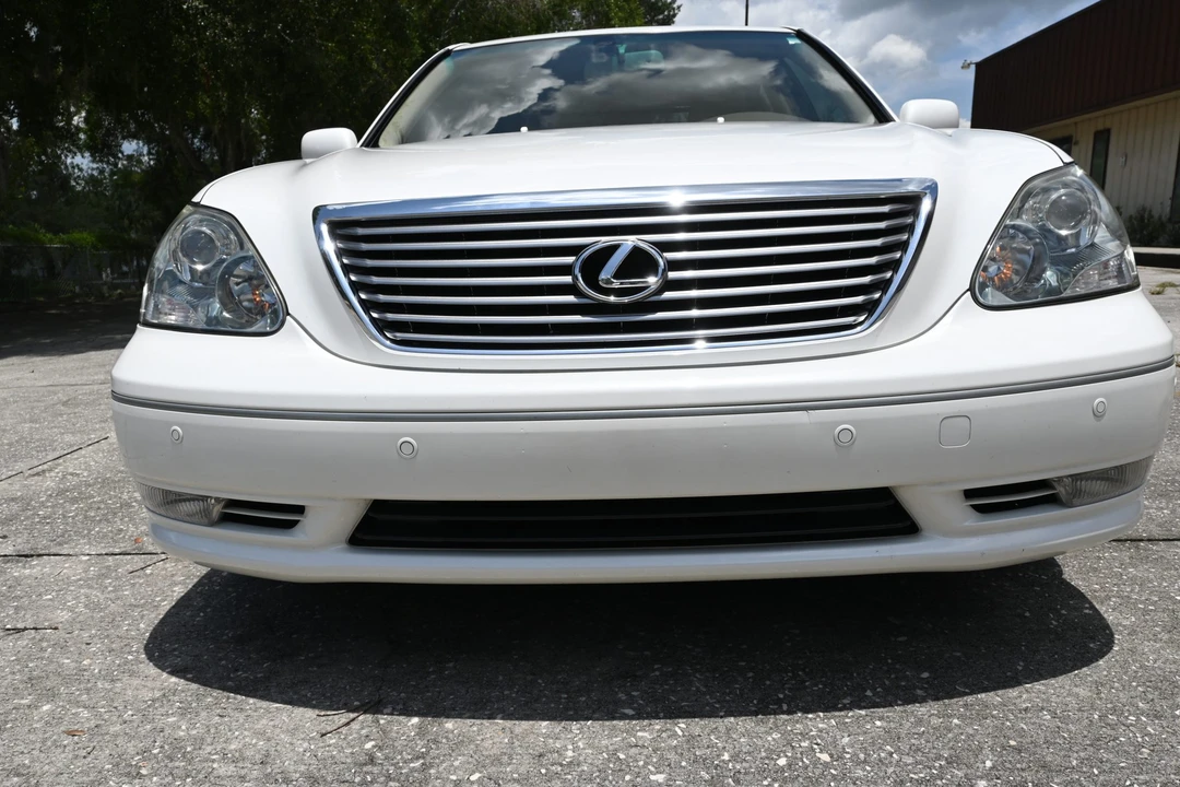 2004 Lexus LS 3rd Gen - Image 16 of 31