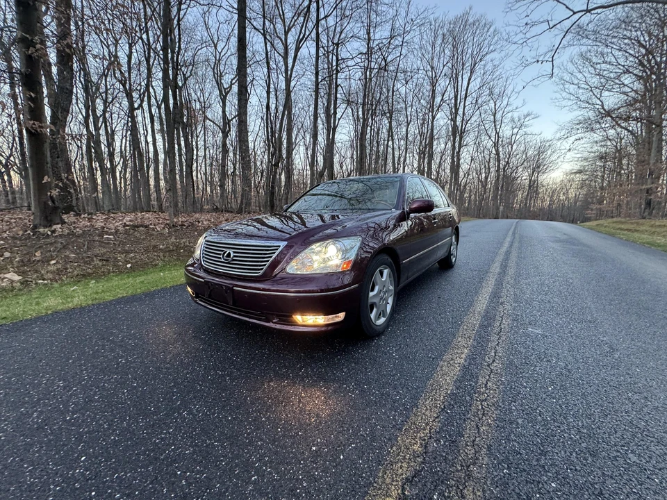 2004 Lexus LS 3rd Gen - Image 27 of 31