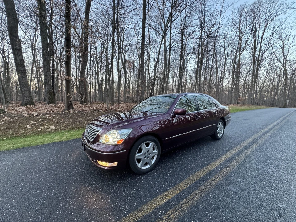 2004 Lexus LS 3rd Gen - Image 25 of 31