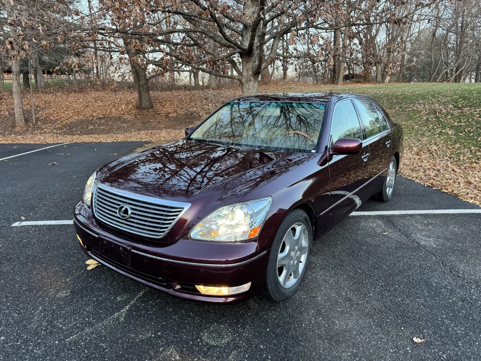 2004 Lexus LS 3rd Gen - Image 3 of 31