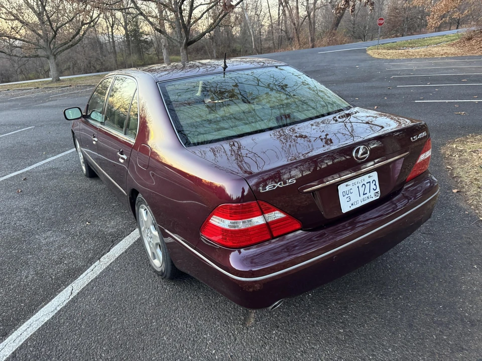 2004 Lexus LS 3rd Gen - Image 21 of 31