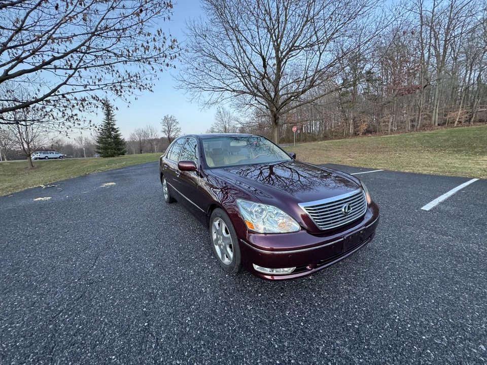 2004 Lexus LS 3rd Gen - Image 9 of 31