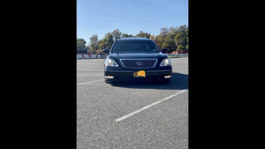 2004 Lexus LS 3rd Gen - Image 12 of 12
