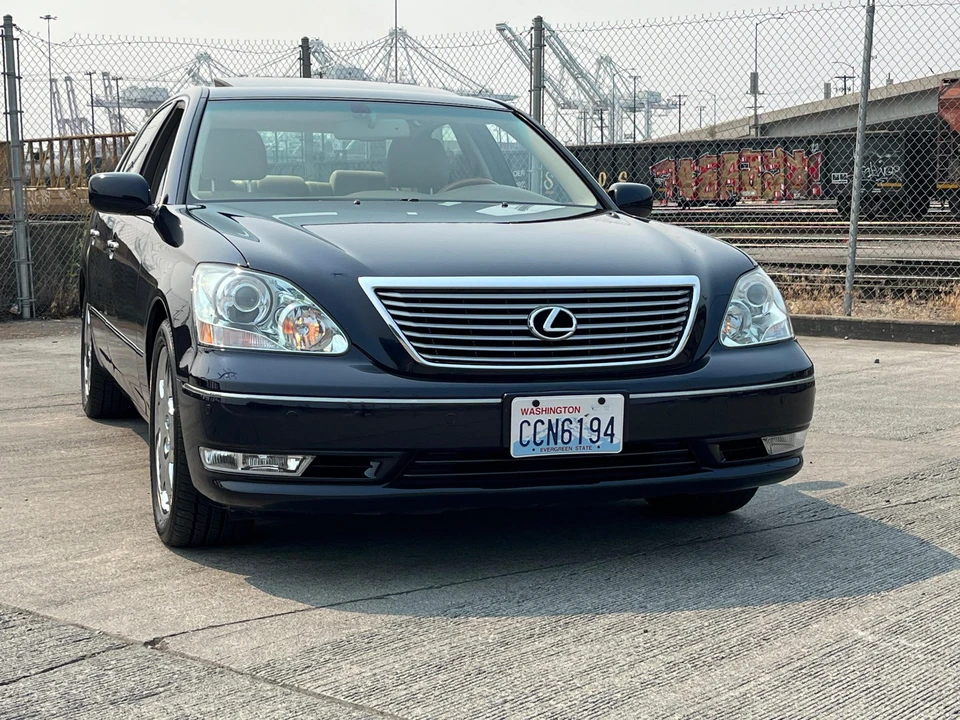 2004 Lexus LS 3rd Gen - Image 8 of 31