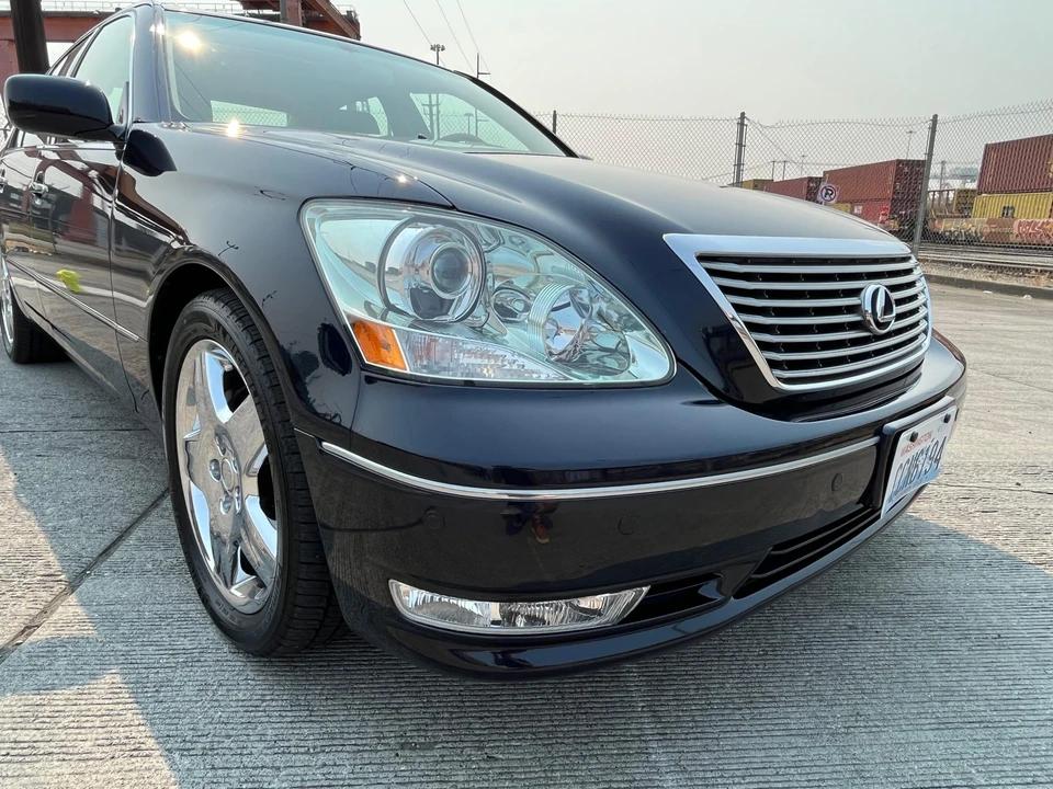 2004 Lexus LS 3rd Gen - Image 25 of 31