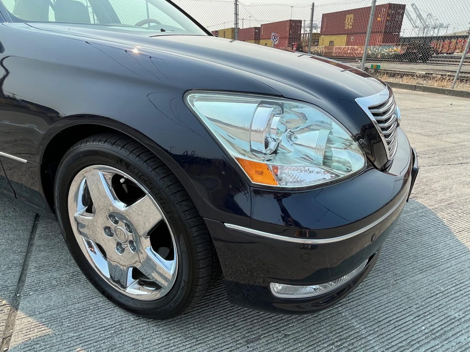 2004 Lexus LS 3rd Gen - Image 26 of 31