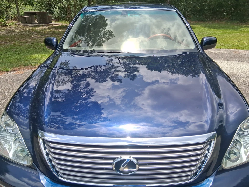 2004 Lexus LS 3rd Gen - Image 17 of 31