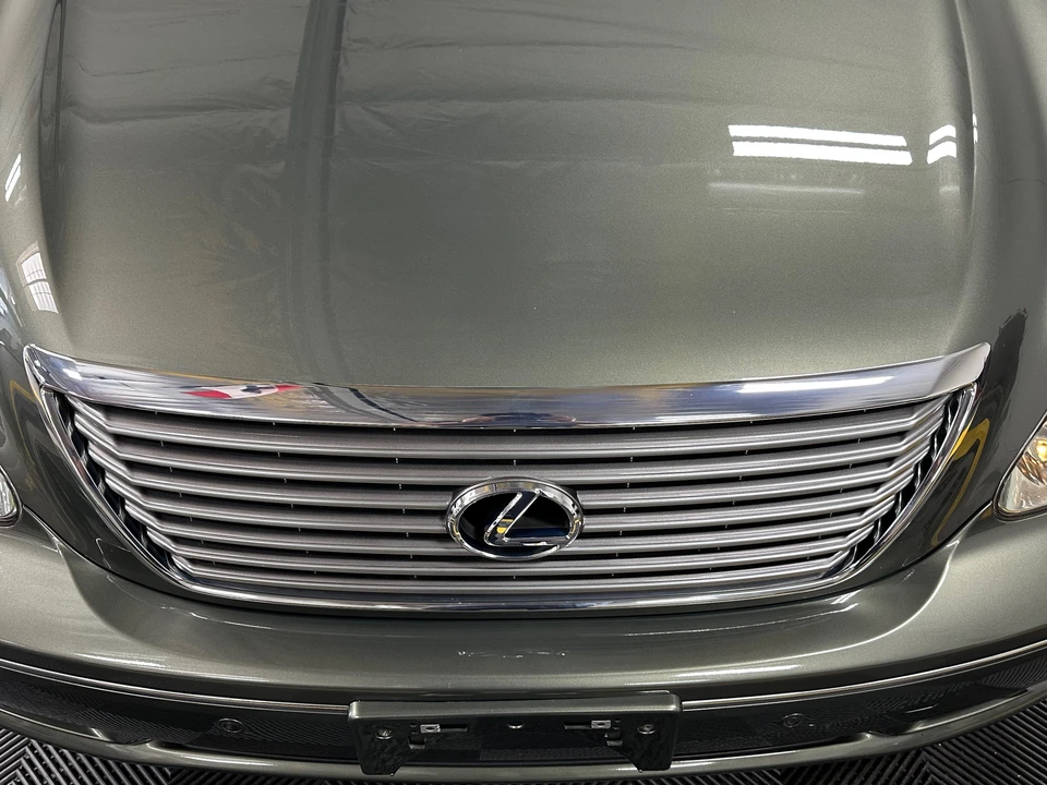 2004 Lexus LS 3rd Gen - Image 18 of 31