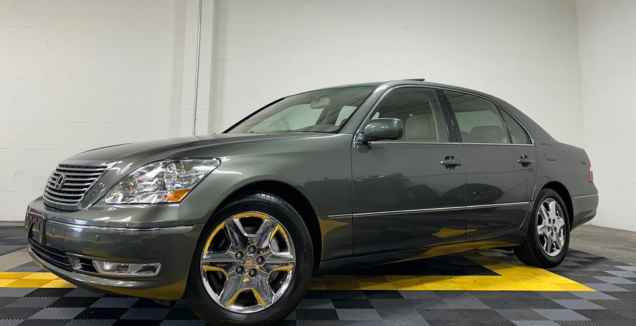 2004 Lexus LS 3rd Gen - Image 3 of 31