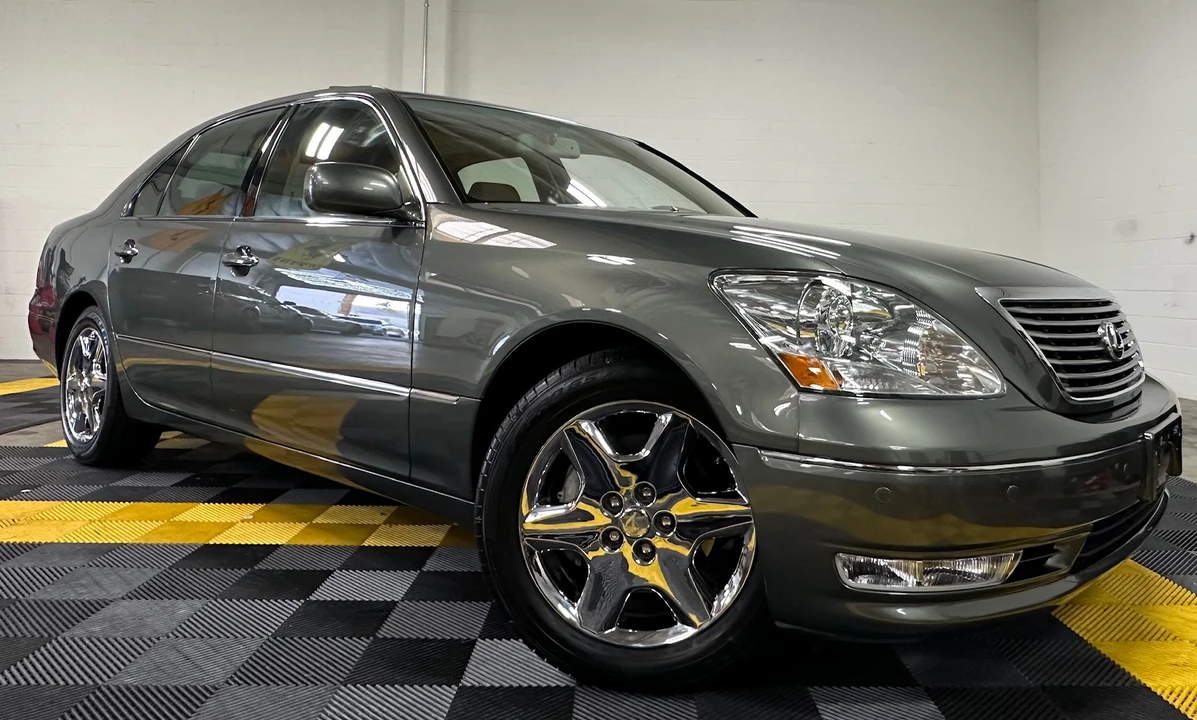 2004 Lexus LS 3rd Gen - Image 6 of 31