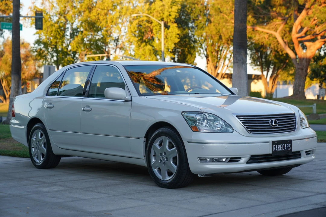 2004 Lexus LS 3rd Gen - Image 25 of 31