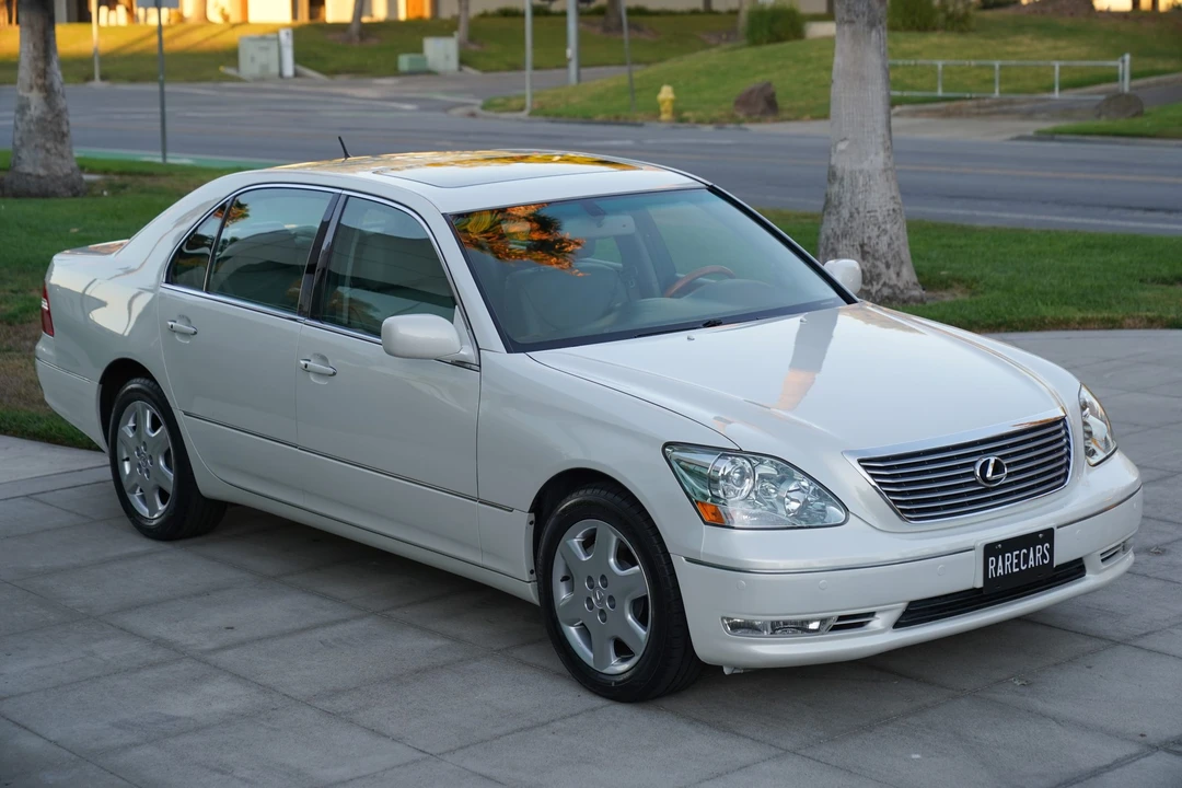 2004 Lexus LS 3rd Gen - Image 24 of 31