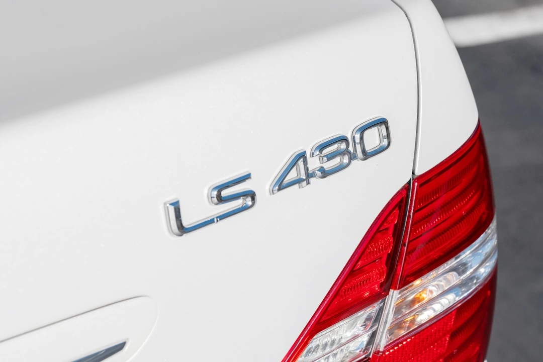 2004 Lexus LS 3rd Gen - Image 31 of 31