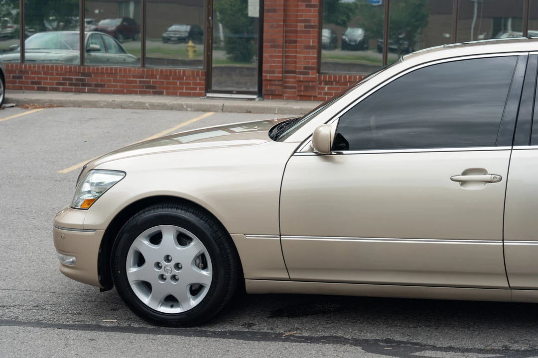 2004 Lexus LS 3rd Gen - Image 4 of 31